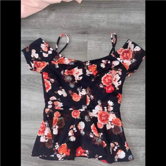 Charlotte Russe Tops - Charlotte Russe Black Floral Crop Top